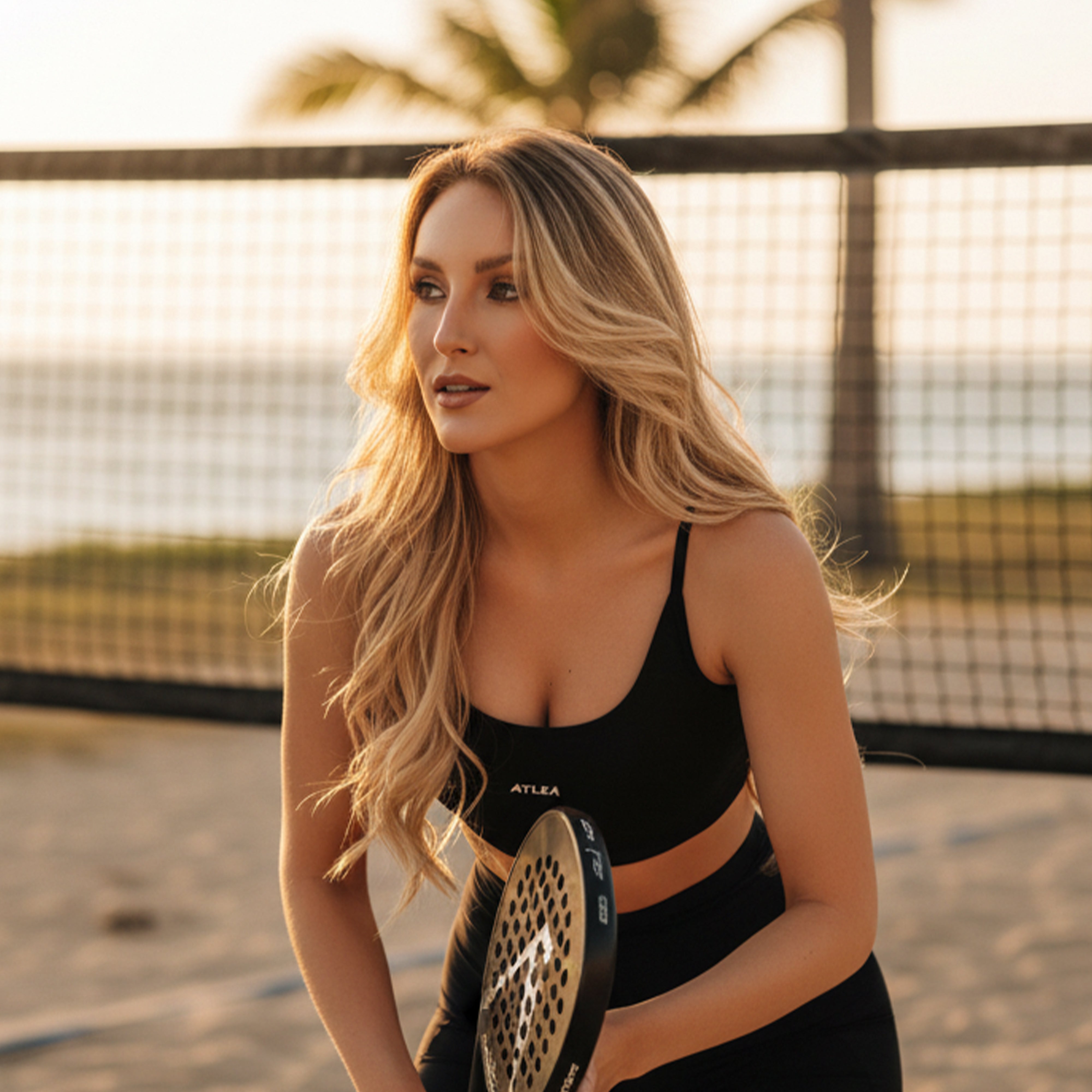 O Guia de Roupas para Beach Tennis: Proteção UV, Leveza e Estilo na Areia.