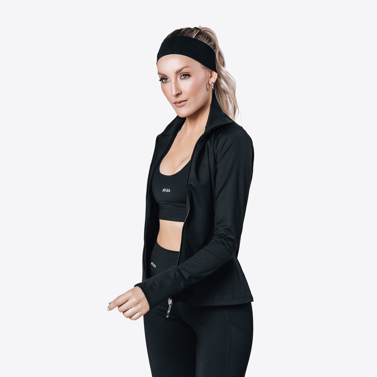 Jaqueta feminina Atlea Pulse Emana — moda fitness premium